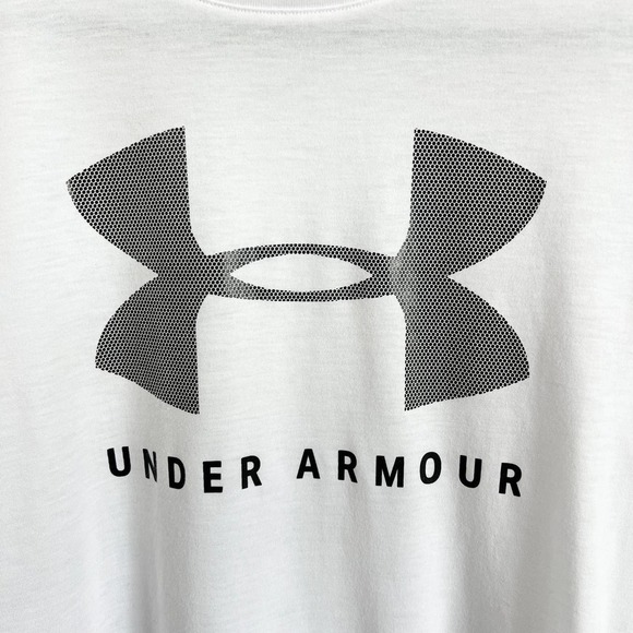 Under Armour T-shirt Womens M White Short Sleeve Logo Loose Heatgear Athleisure - Picture 2 of 4
